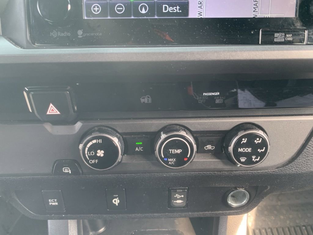 Used 2016 Toyota Tacoma TRD Sport w/ Exterior Package RWD image 22