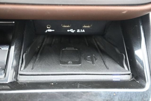 Used 2020 Subaru Outback Touring XT AWD/4WD image 32