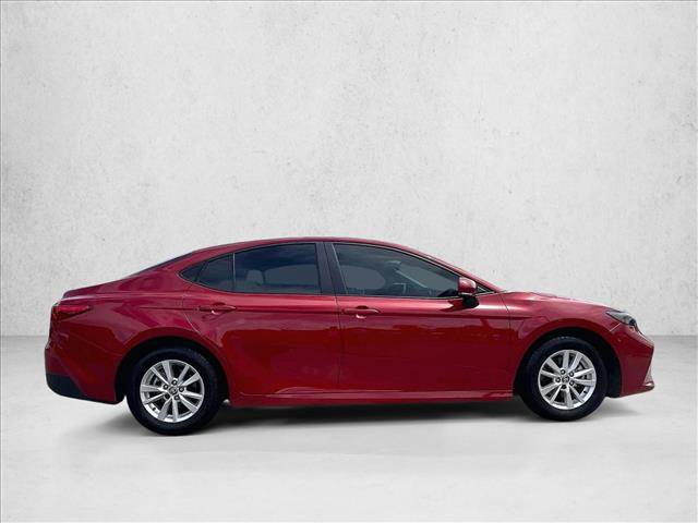 Used 2025 Toyota Camry LE FWD image 5