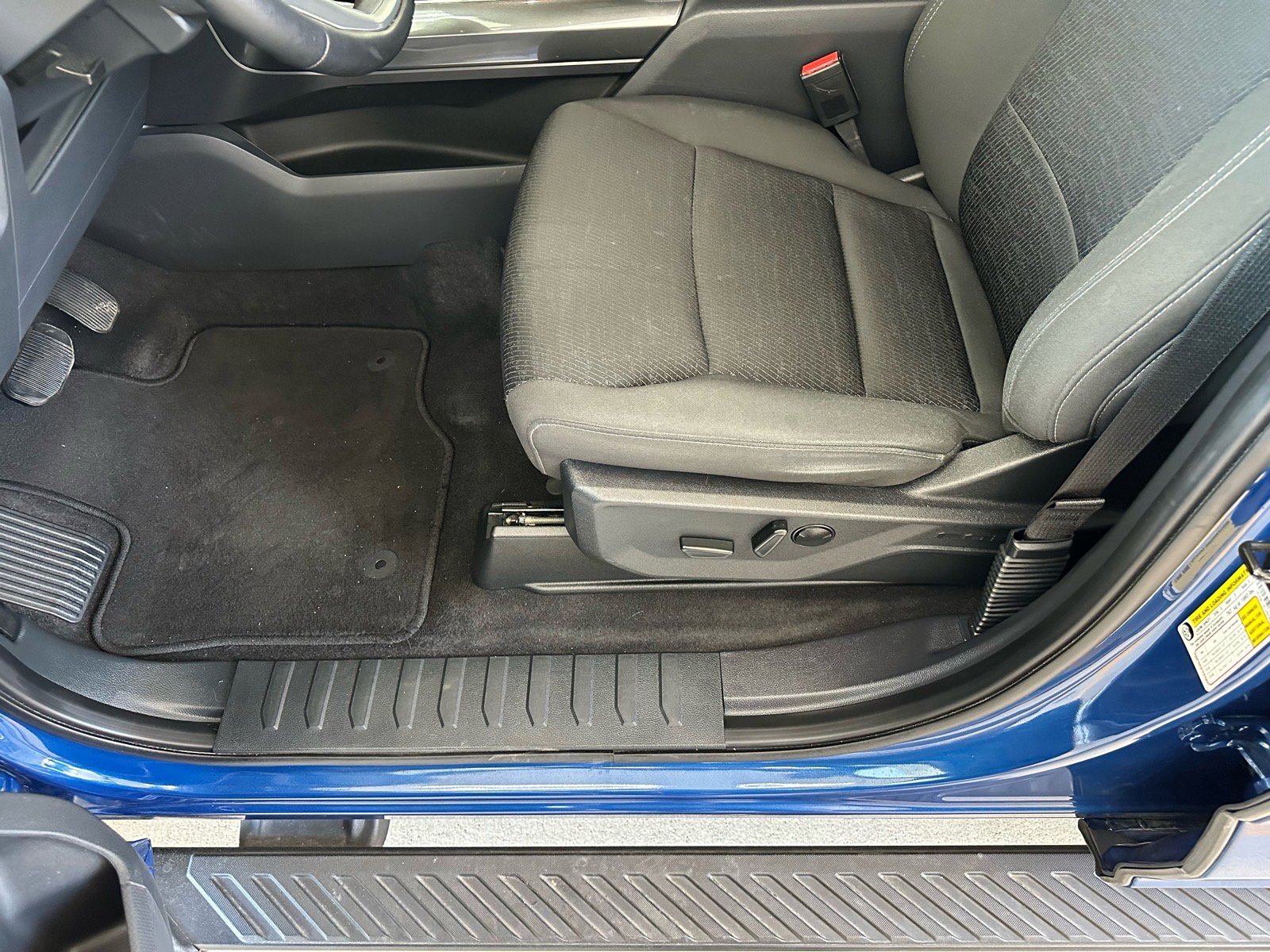 Certified 2023 Ford F150 XLT w/ Equipment Group 302A High image 18