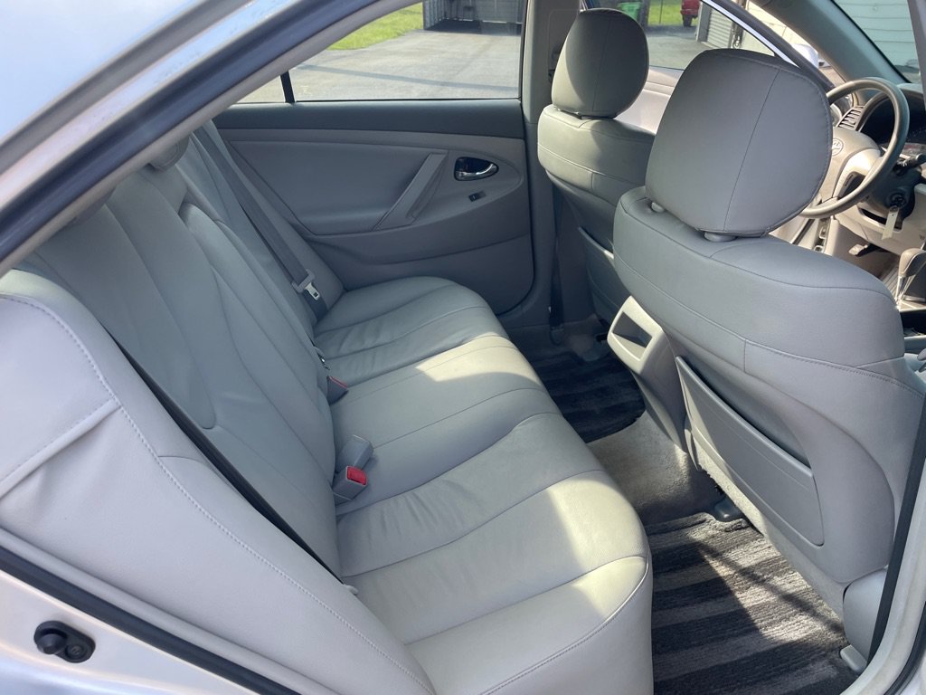 Used 2011 Toyota Camry LE w/ LE Extra-Value Pkg FWD image 19