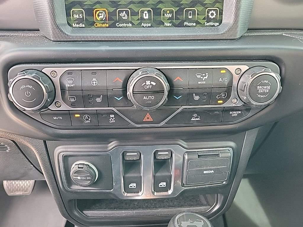 Used 2022 Jeep Wrangler Sport AWD/4WD image 16