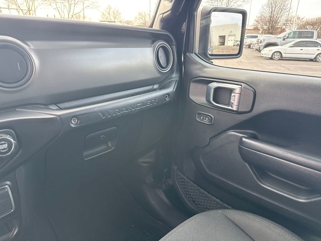 Used 2022 Jeep Wrangler Sport S image 26