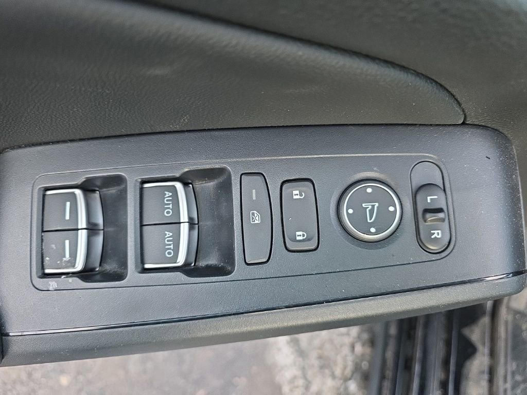 Used 2023 Honda Civic EX-L image 12