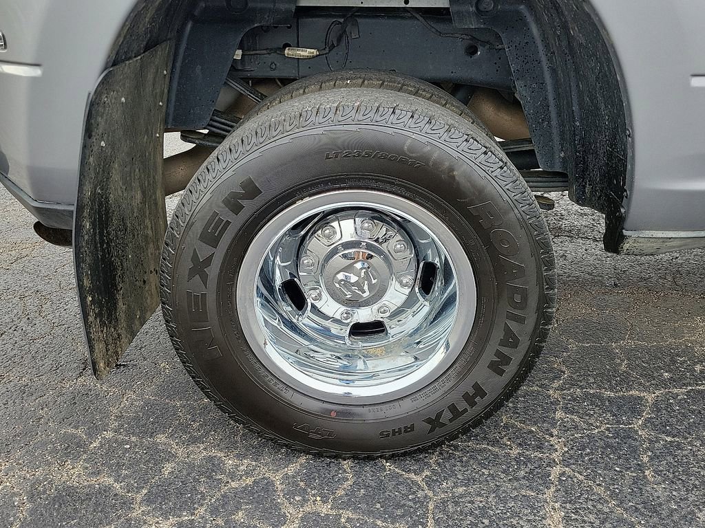 Used 2024 RAM 3500 Tradesman w/ Chrome Appearance Group image 7