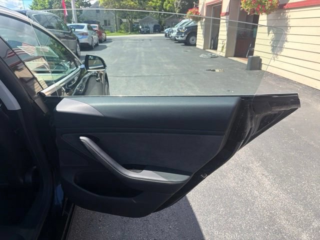 Used 2018 Tesla Model 3 Long Range AWD/4WD image 24