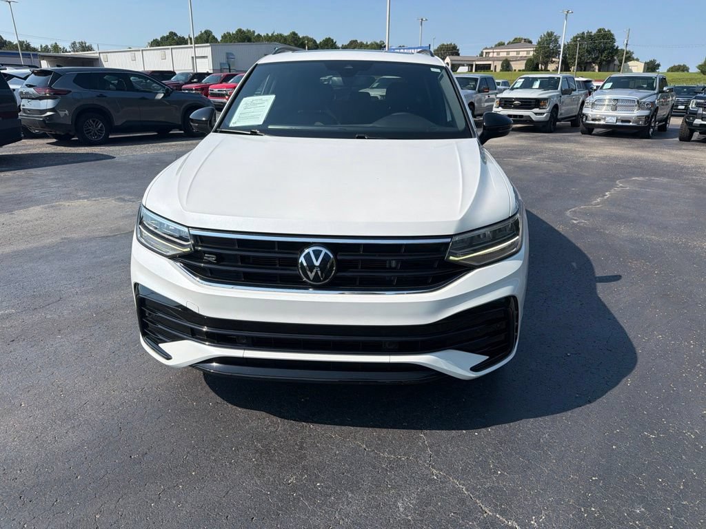 Used 2023 Volkswagen Tiguan SE R-Line FWD image 8