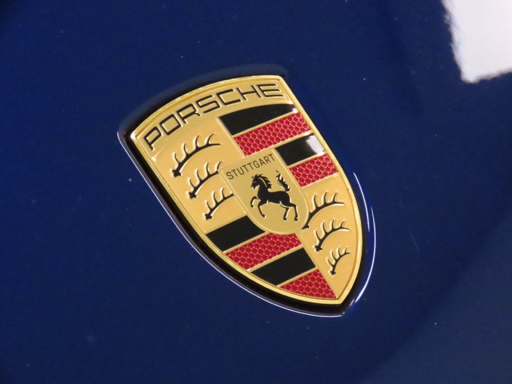 Certified 2024 Porsche Macan 4 Electric AWD/4WD image 15