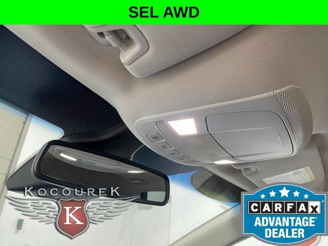 Used 2019 Ford Edge SEL w/ Equipment Group 201A AWD/4WD image 18