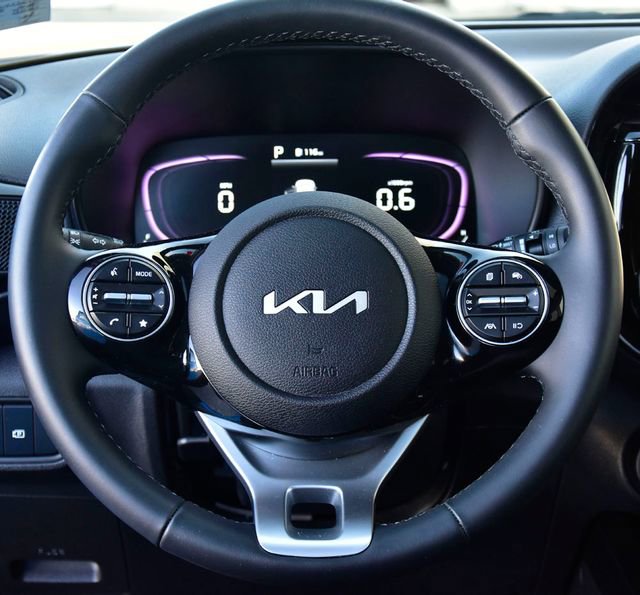 Certified 2025 Kia Soul EX image 16