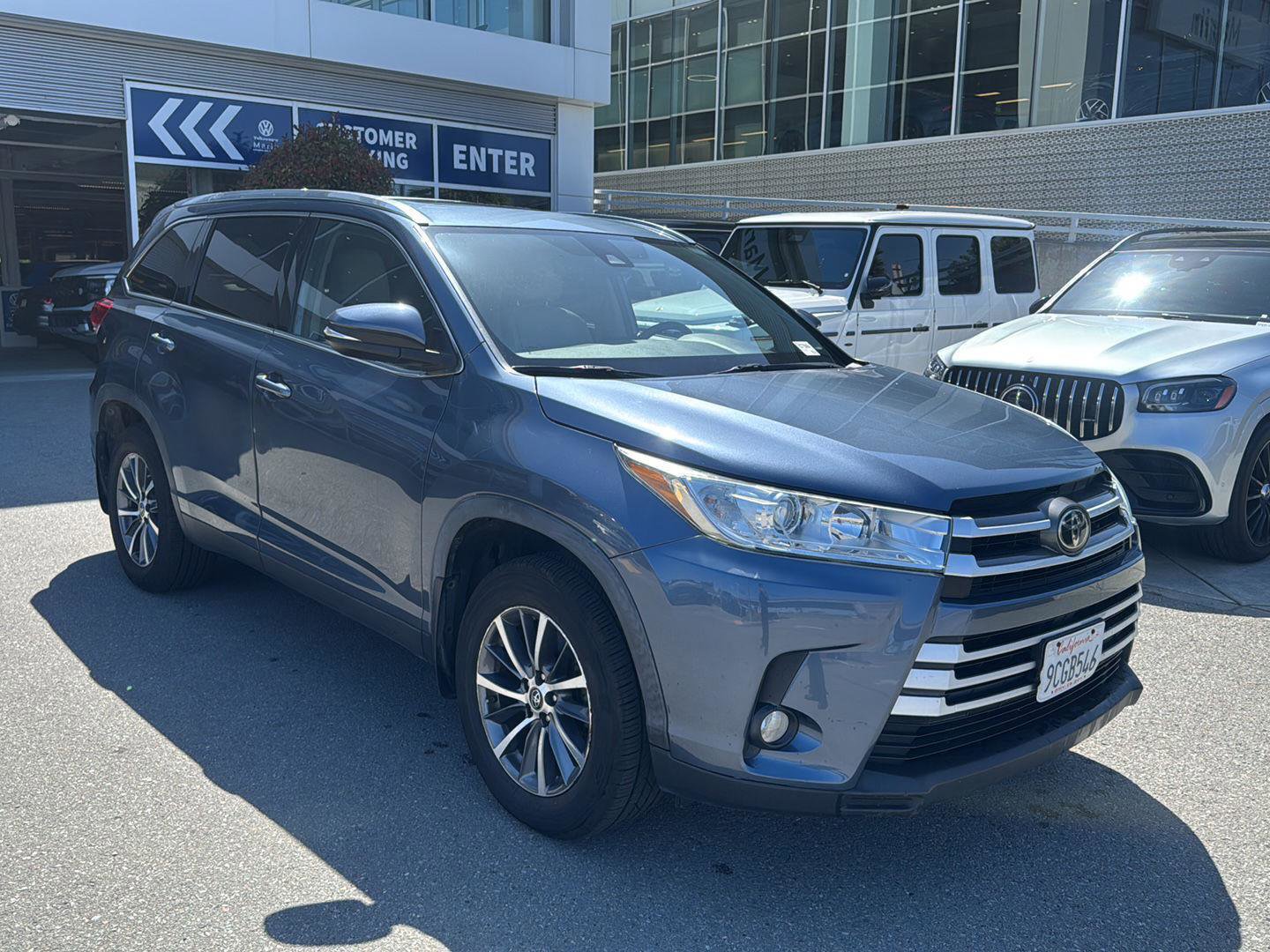 Used 2019 Toyota Highlander XLE AWD/4WD image 4