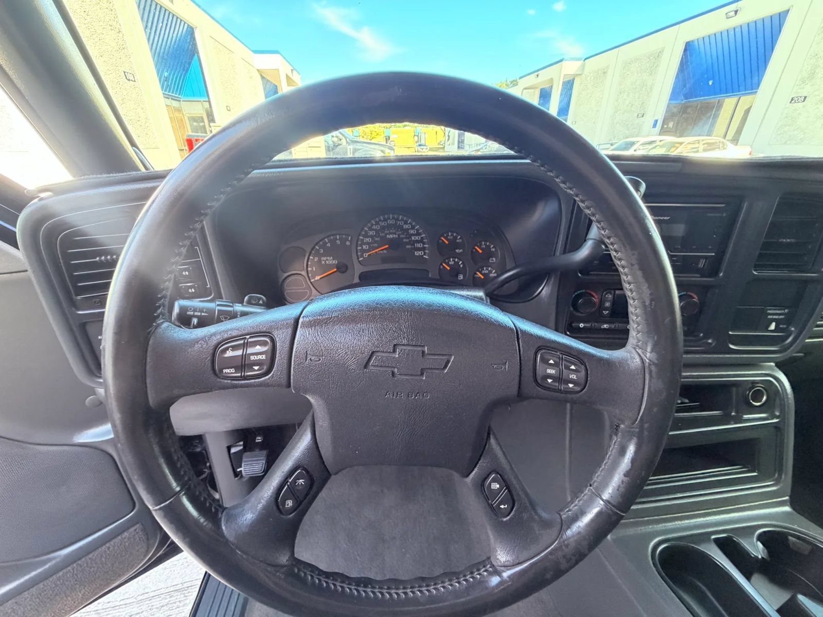 Used 2004 Chevrolet Silverado 1500 4x4 Extended Cab w/ Z71 Convenience Package 1 image 13