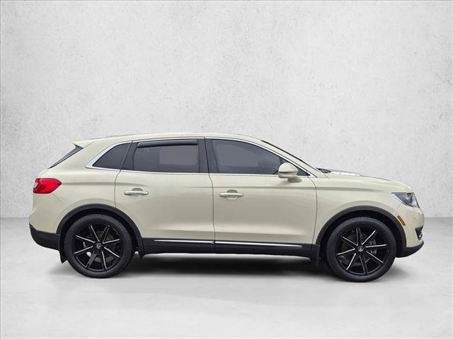 Used 2016 Lincoln MKX Select w/ Select Plus Package FWD image 4