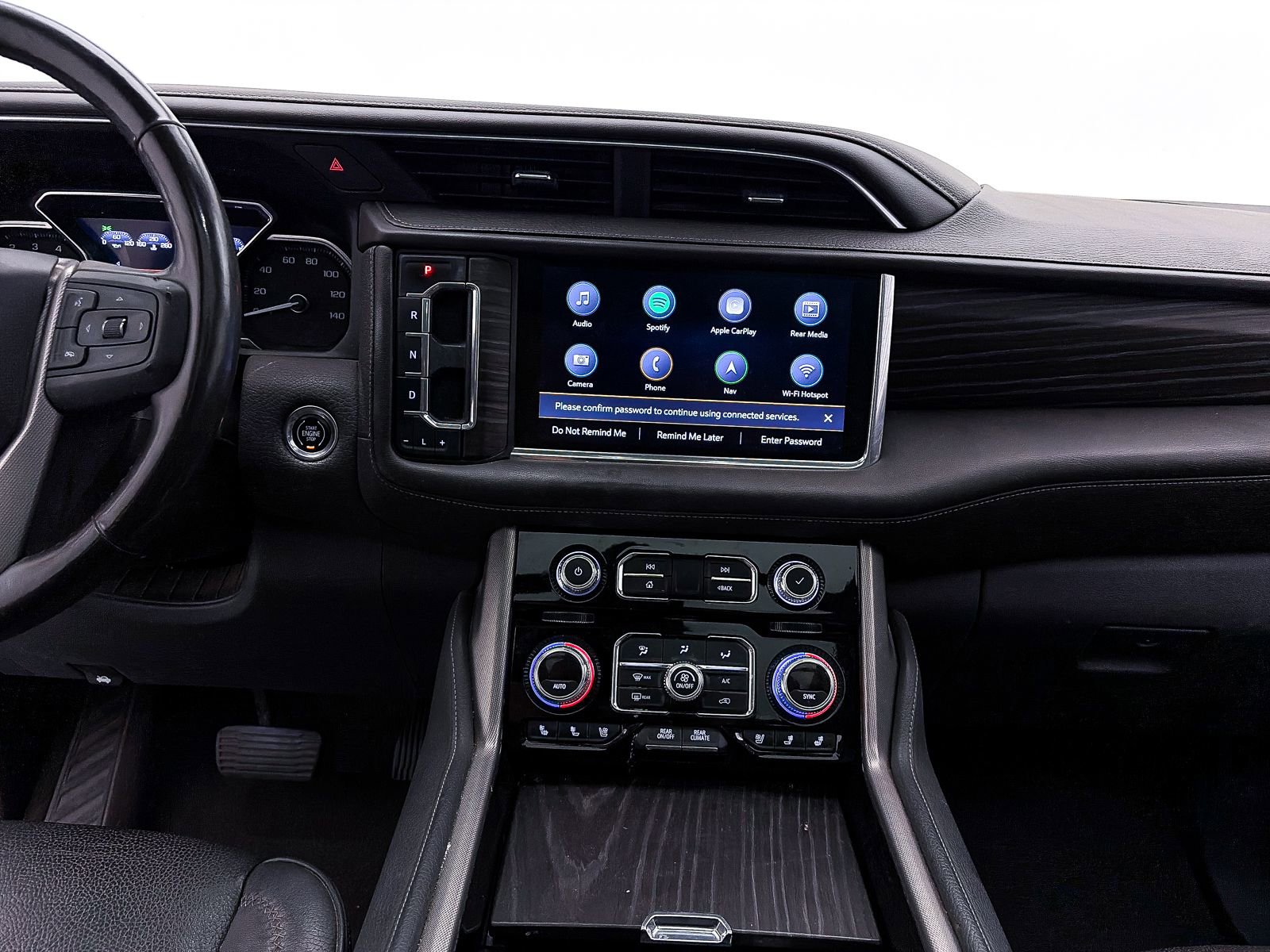 Used 2021 GMC Yukon XL Denali w/ Denali Premium Package image 9