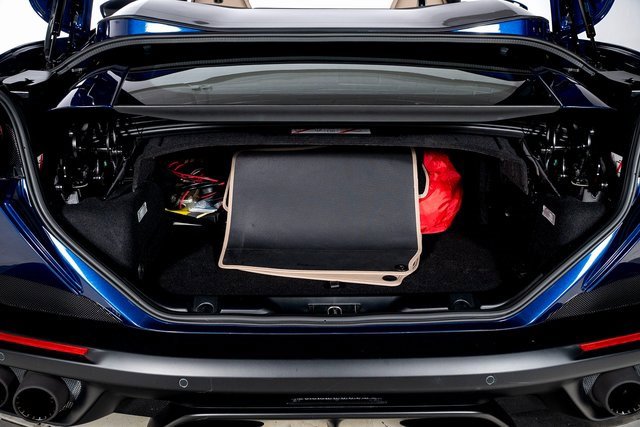 Used 2019 Ferrari Portofino image 9