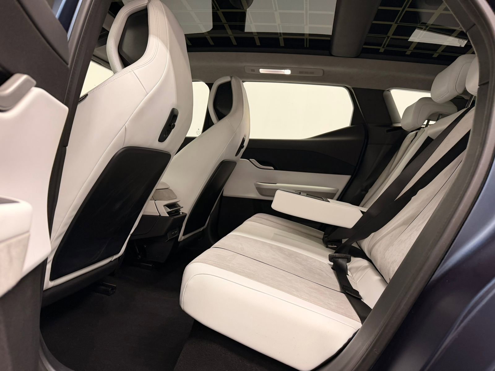 Used 2023 Fisker Ocean One image 18