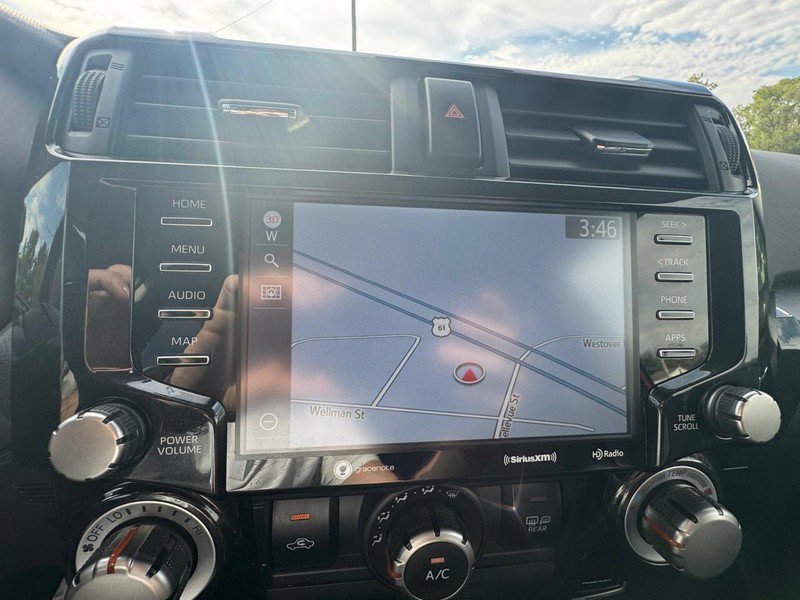 Used 2024 Toyota 4Runner TRD Off-Road Premium image 24