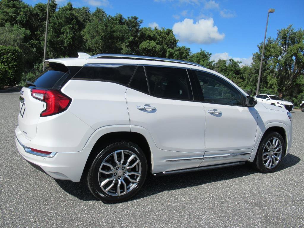 Used 2022 GMC Terrain Denali image 6