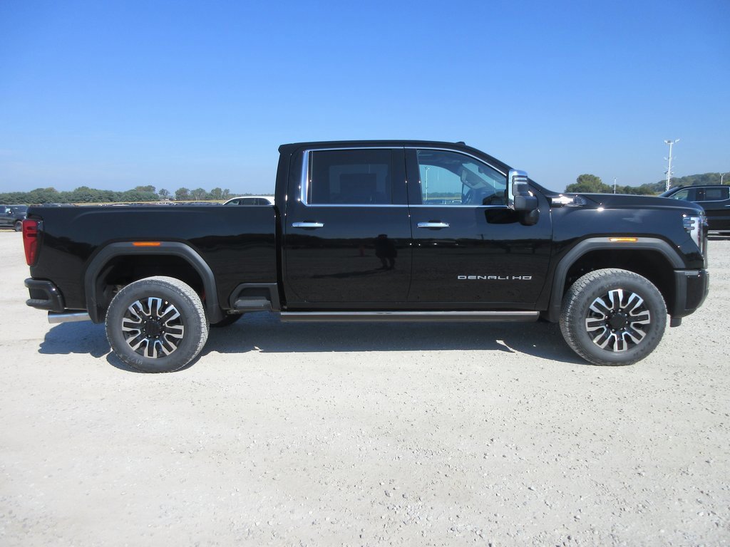 New 2026 GMC Sierra 2500 Denali Ultimate image 3