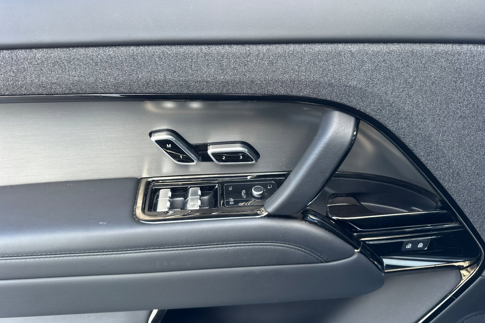 Certified 2024 Land Rover Range Rover Sport Dynamic SE image 8