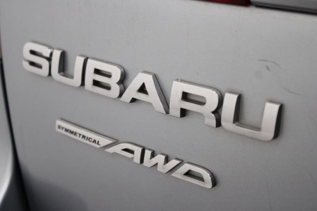 Used 2013 Subaru Outback 2.5i Limited AWD/4WD image 6