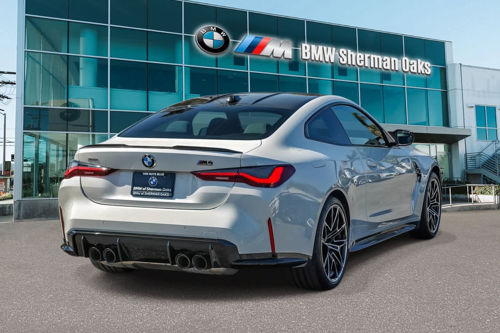 Used 2024 BMW M4 xDrive Competition AWD/4WD image 4