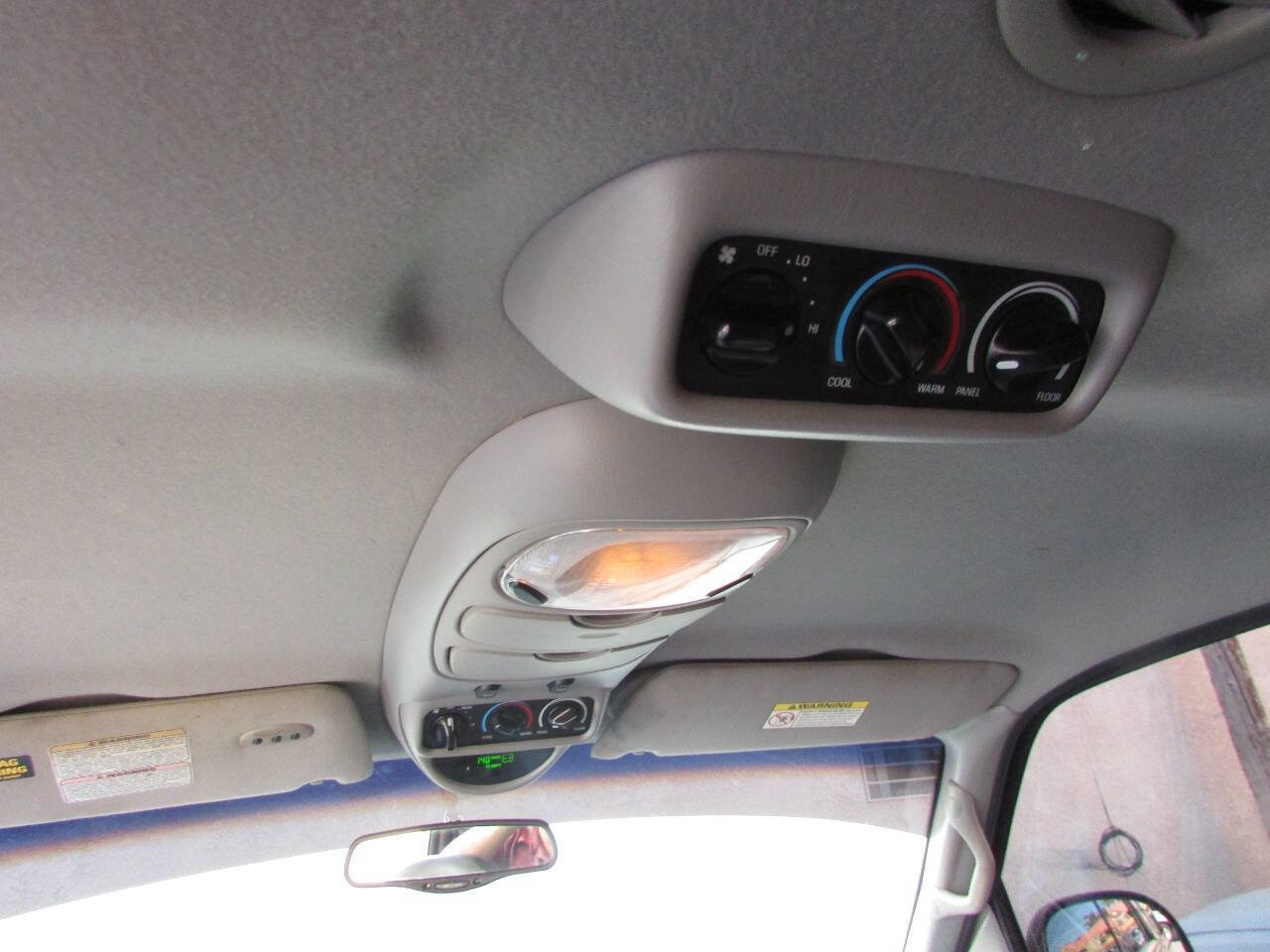 Used 2000 Lincoln Navigator 4WD image 27