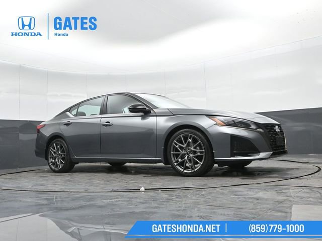 Used 2023 Nissan Altima 2.0 SR image 35