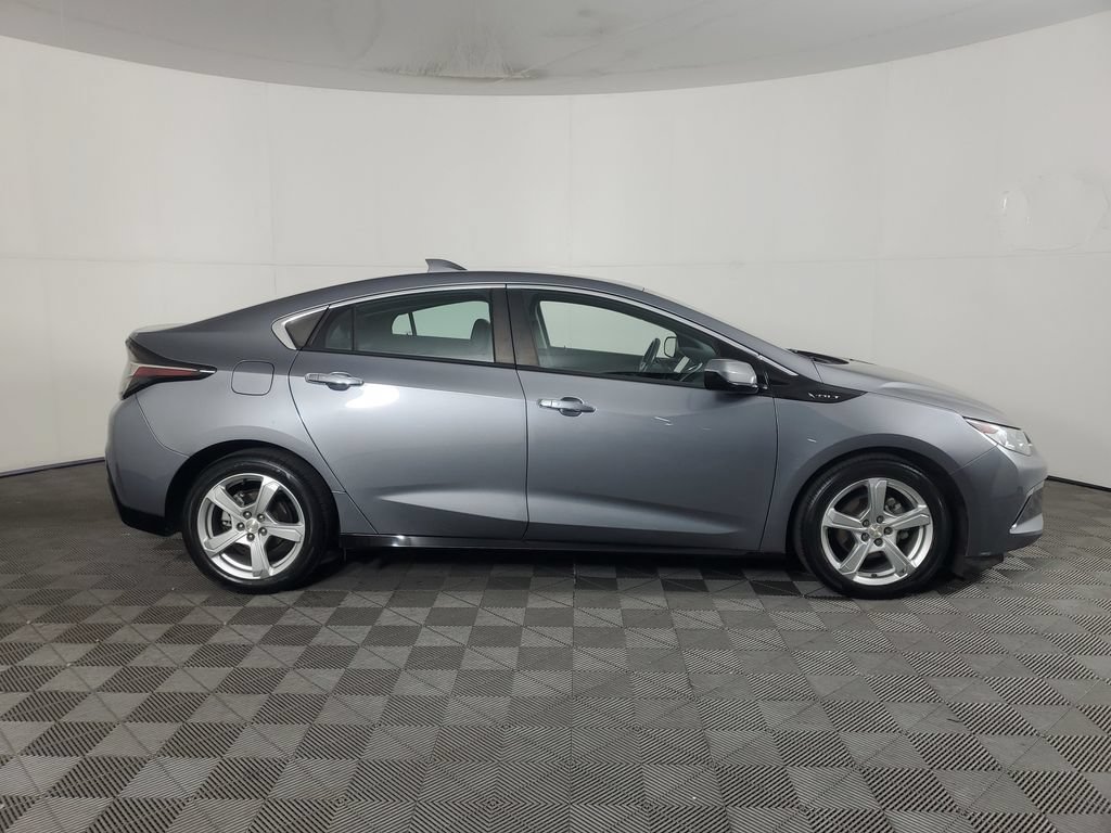 Used 2018 Chevrolet Volt LT w/ Comfort Package FWD image 4