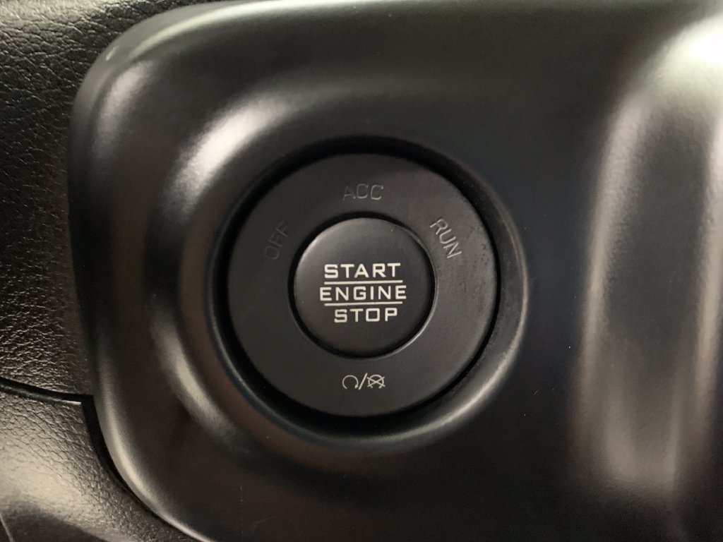 Used 2023 Jeep Gladiator Sport AWD/4WD image 24