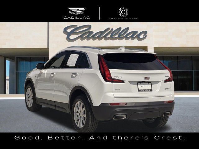 Used 2022 Cadillac XT4 Luxury w/ Cold Weather Package AWD/4WD image 10
