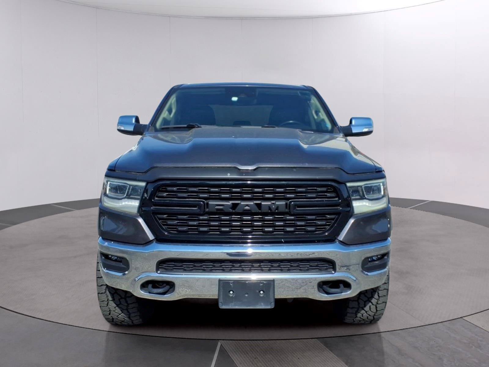Used 2021 RAM 1500 Laramie w/ Off Road Group AWD/4WD image 8