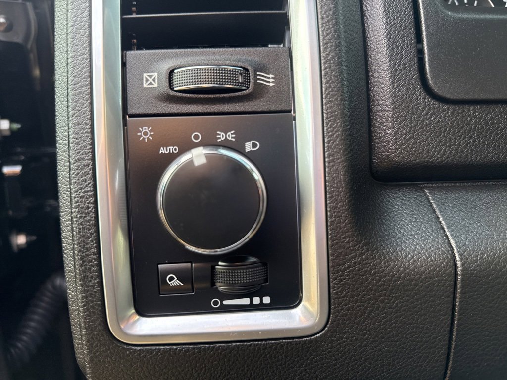 Used 2022 RAM 1500 Classic Warlock image 21