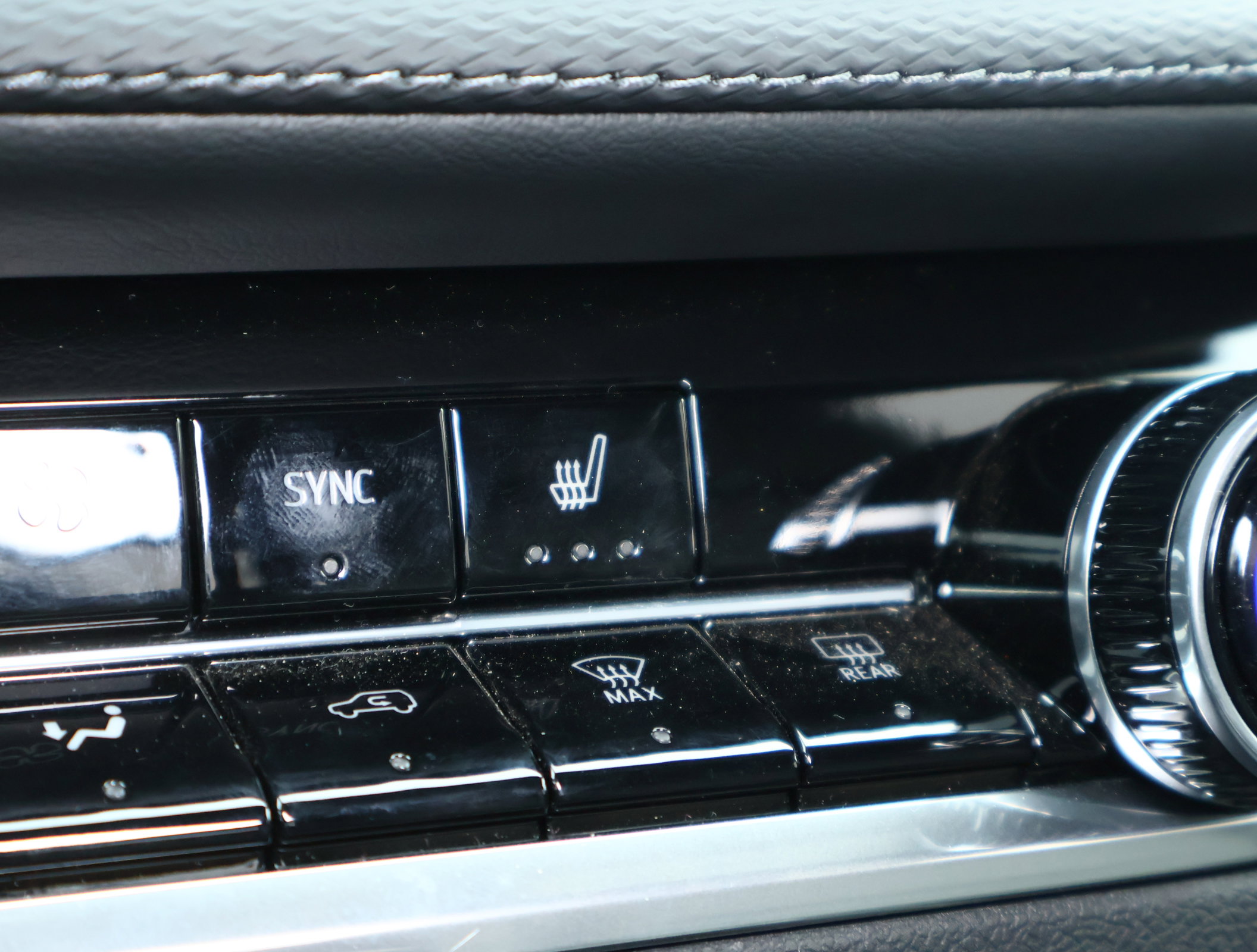 New 2026 Chevrolet Equinox LT w/ Convenience Package II image 5