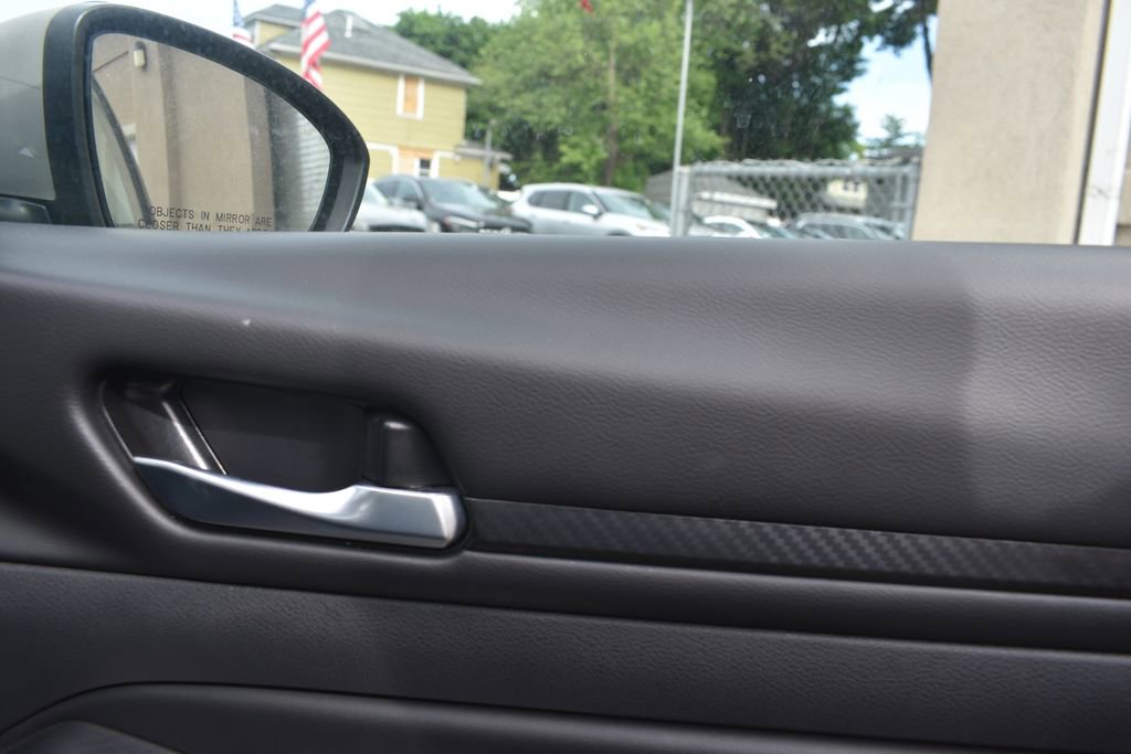 Used 2024 Nissan Altima 2.5 SV AWD/4WD image 21