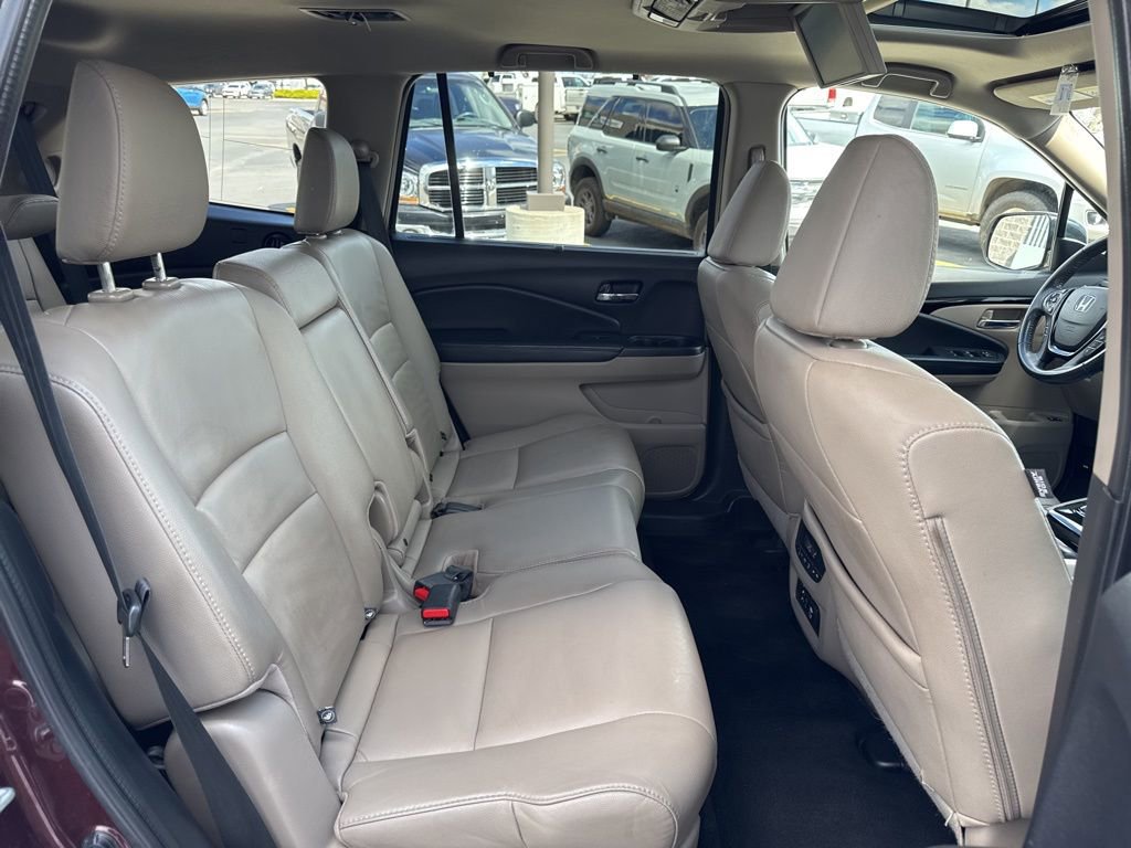 Used 2017 Honda Pilot Touring image 39