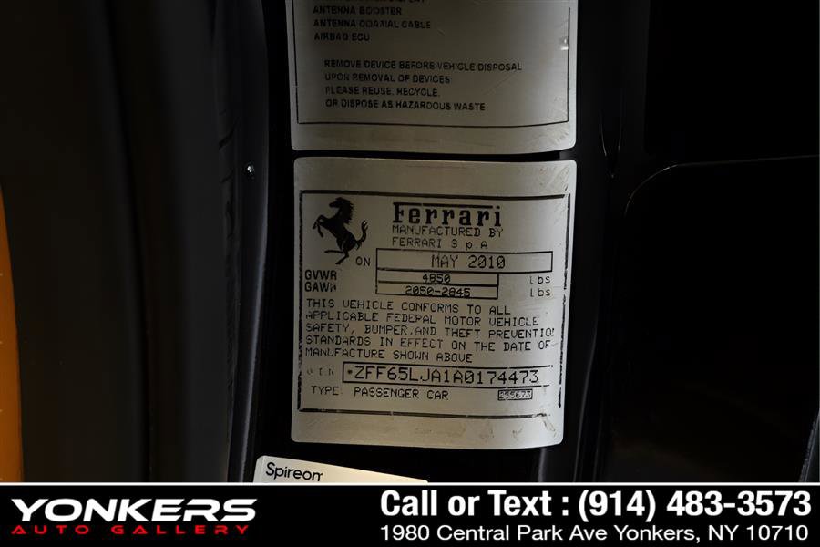 Used 2010 Ferrari California RWD image 43