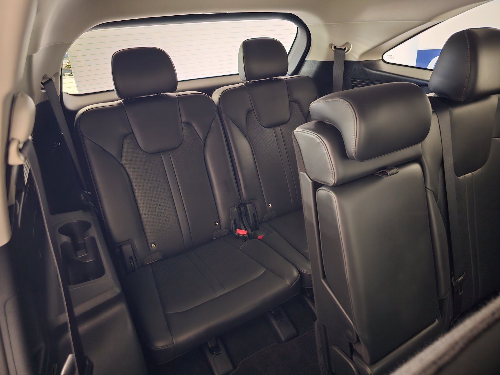 Used 2024 Kia Sorento S w/ Panoramic Sunroof Package FWD image 28