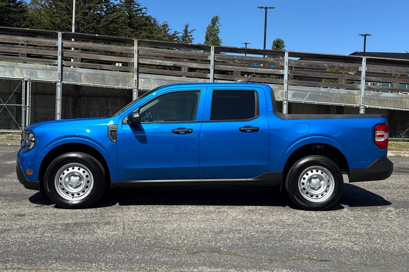 Used 2025 Ford Maverick XL FWD image 8