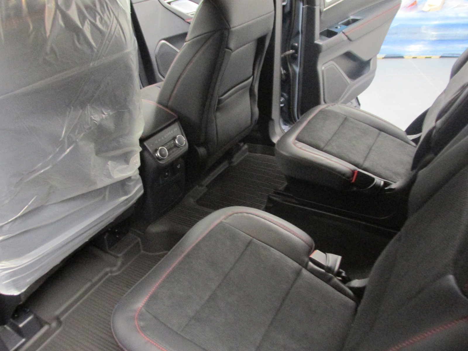 New 2025 Ford Explorer ST w/ Sun And Sound Package image 21