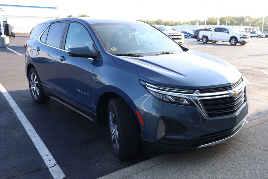 Used 2024 Chevrolet Equinox LT FWD image 3