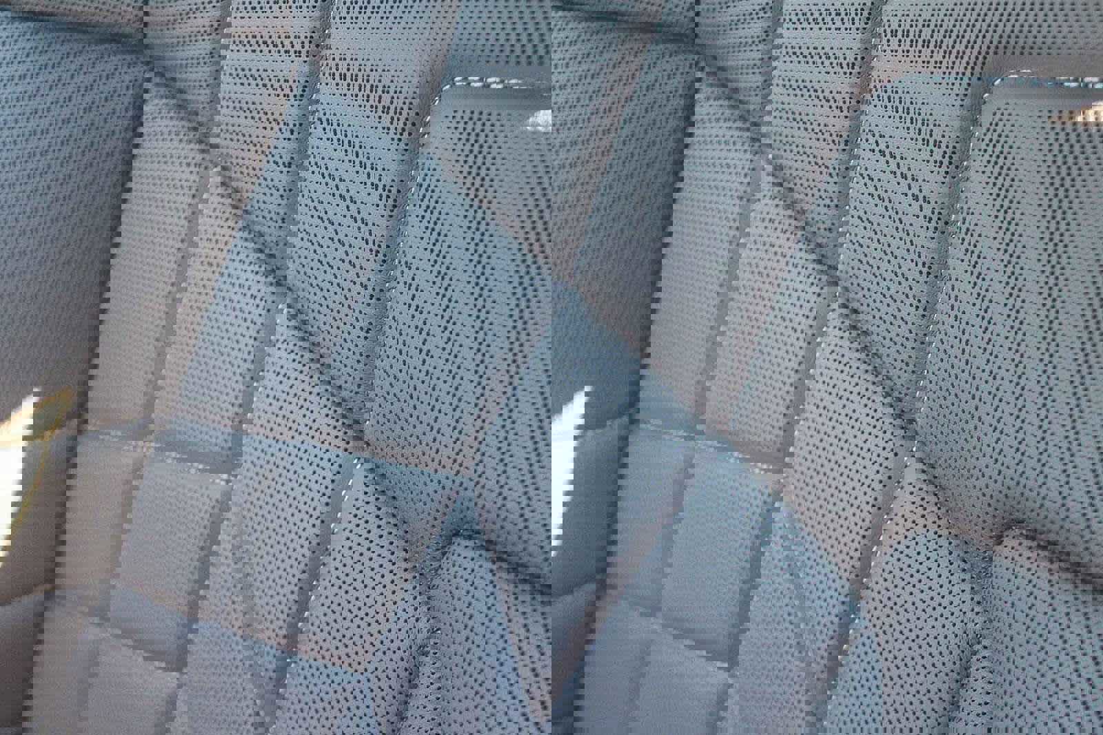 New 2026 BMW 750e xDrive w/ Premium Package image 36