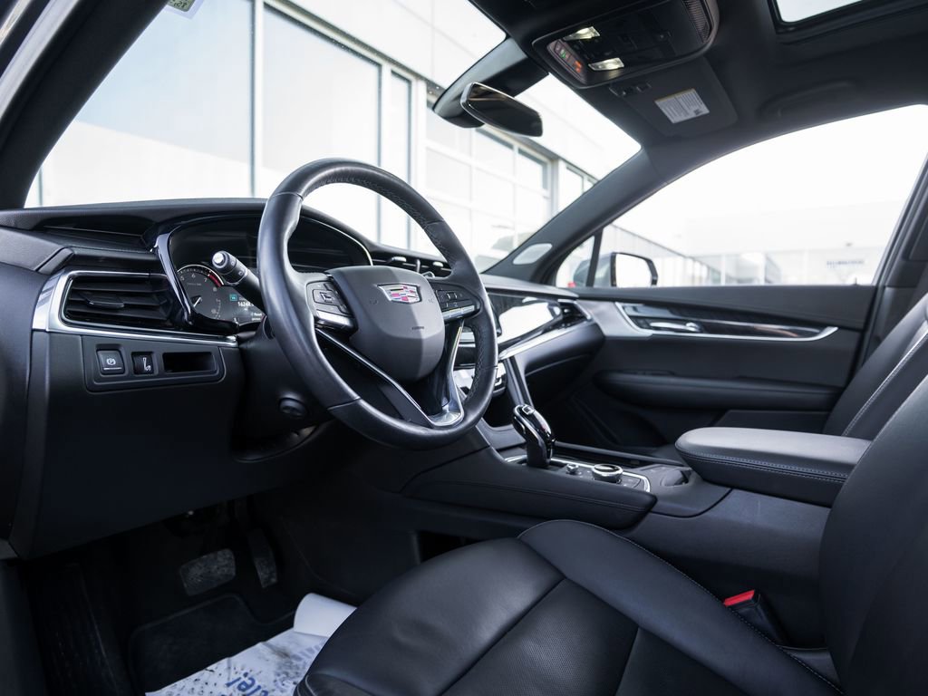 Used 2022 Cadillac XT6 Premium Luxury image 4
