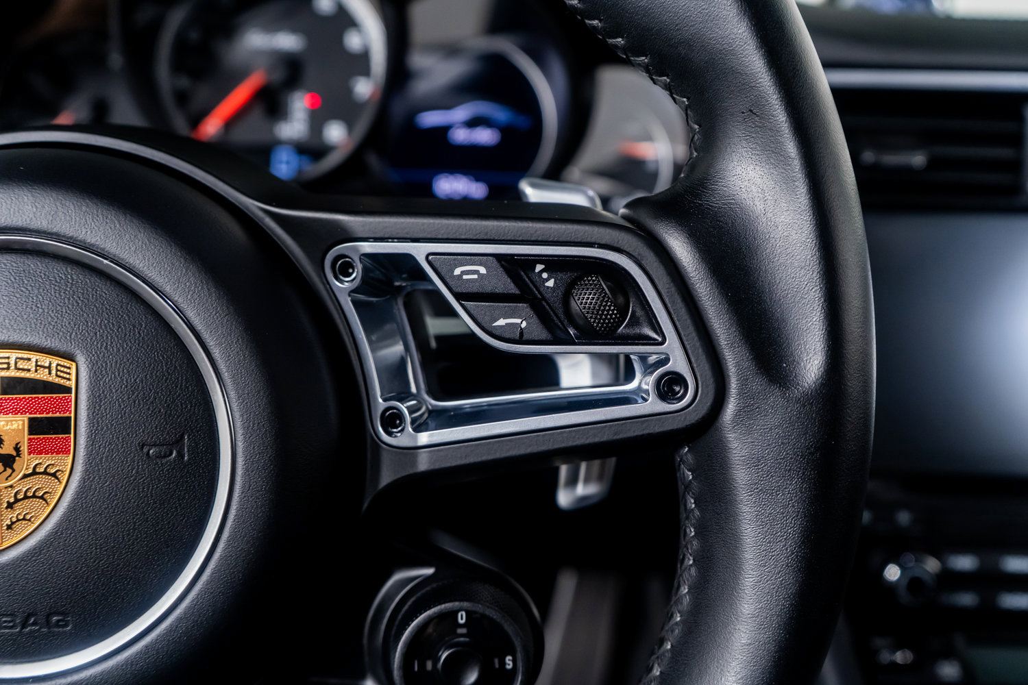 Used 2019 Porsche 911 Turbo w/ Light Design Package image 39