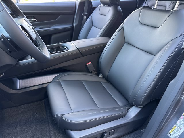 New 2025 Nissan Murano SV AWD/4WD image 13