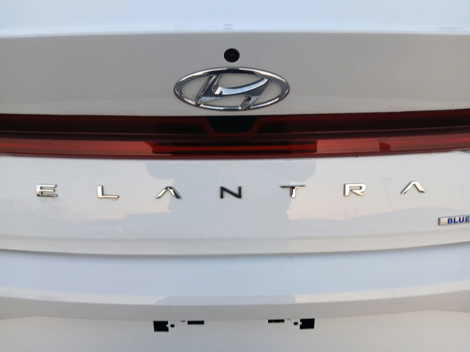 Used 2023 Hyundai Elantra Blue w/ Cargo Package image 15