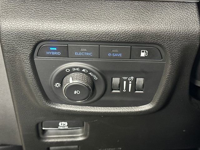 Used 2023 Jeep Grand Cherokee 4WD 4xe image 19