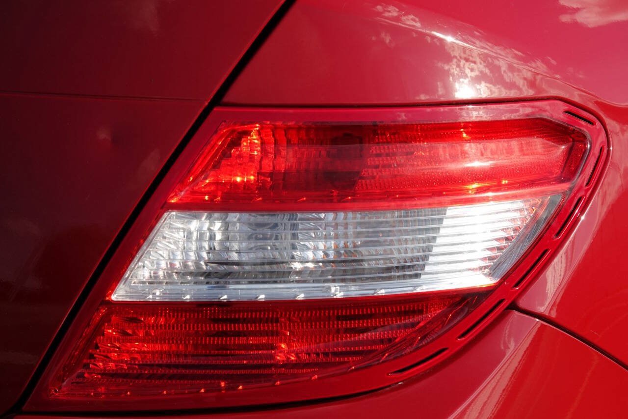 Used 2010 Mercedes-Benz C 300 Sedan image 52