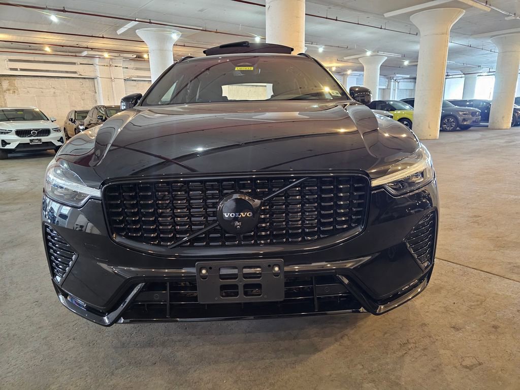 Certified 2025 Volvo XC60 B5 Ultra AWD/4WD image 6