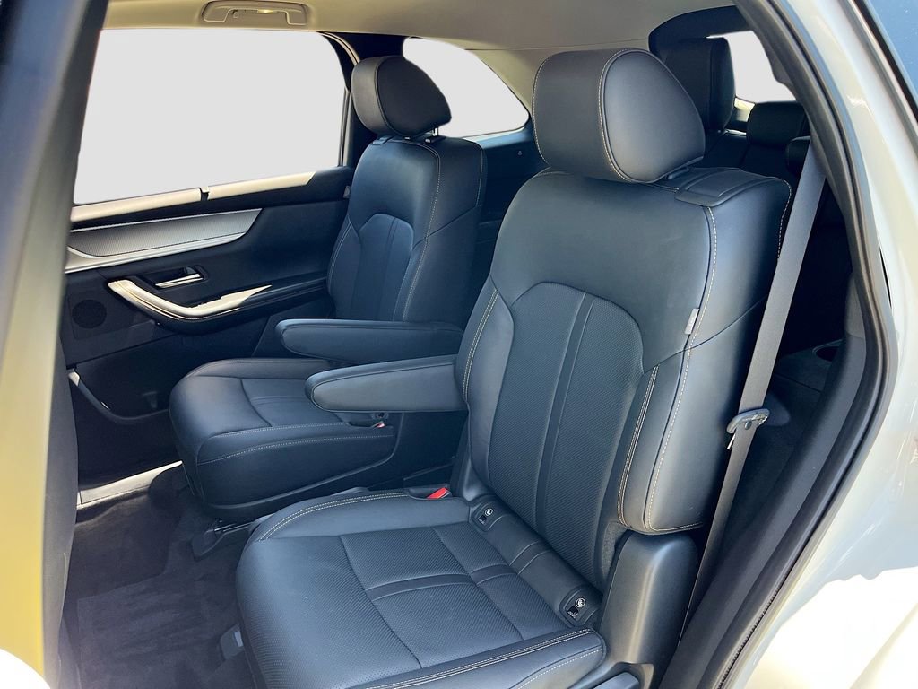 Used 2024 MAZDA CX-90 Plug-In Hybrid w/ Premium Pkg AWD/4WD image 24